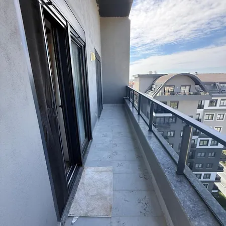 New Brand Penthouse Duplex With Sea View